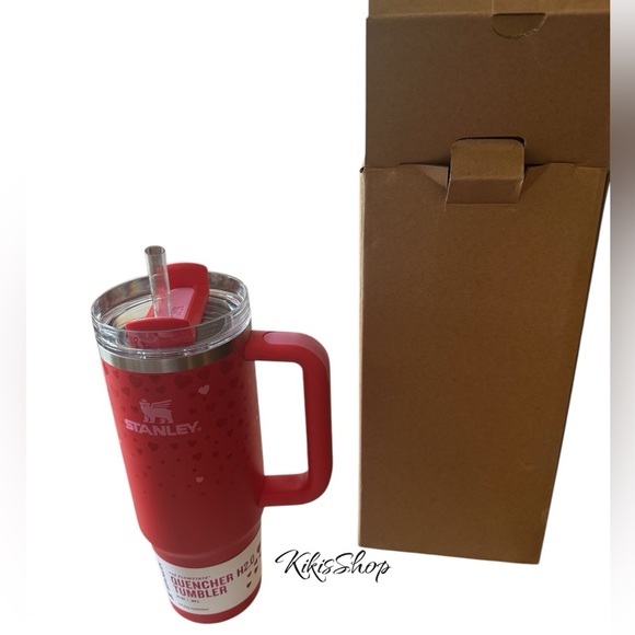 Stanley 30 oz Stainless Steel H2.0
Flowstate Quencher Tumbler Ruby Hearts - Picture 6 of 10